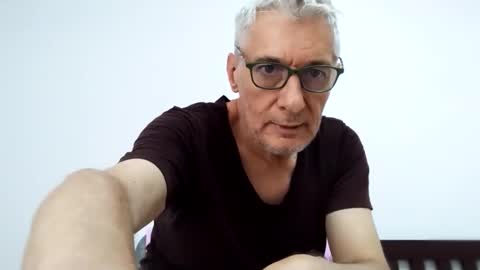 Snapshot of cucaio18 chatting on 05/27/26, 01:57 BIG UNCUT HARD COCK online show from 05/27/26, 01:57