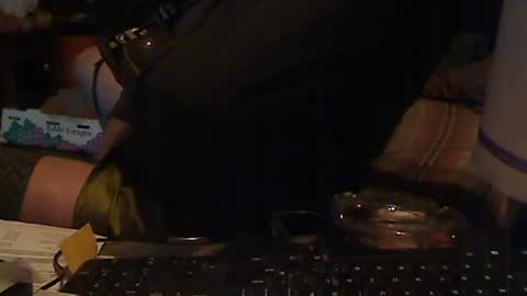 Snapshot of cuckingfunt chatting on 11/03/25, 01:56 cuckingfunt online show from 11/03/25, 01:56