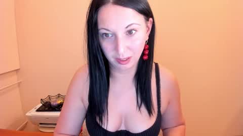 HELEN online show from 02/16/25, 03:38