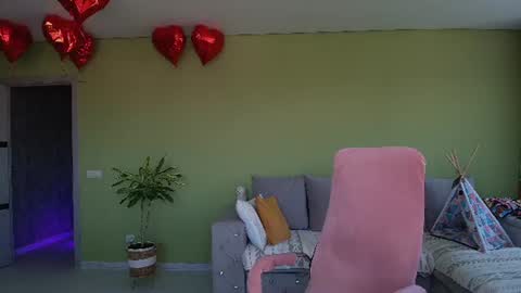 Alexia online show from 06/13/26, 06:00