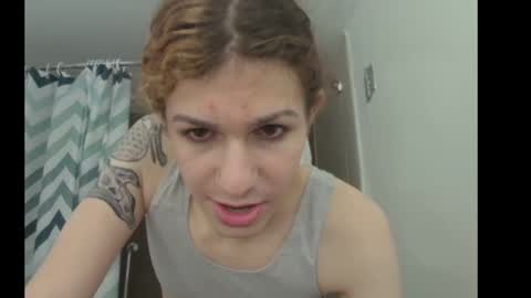 Snapshot of cuddleavenue chatting on 10/04/25, 01:14 cuddleavenue online show from 10/04/25, 01:14