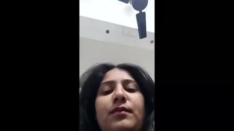 Snapshot of cuddlemuffins_3110 chatting on 12/14/25, 11:48 cuddlemuffins online show from 12/14/25, 11:48