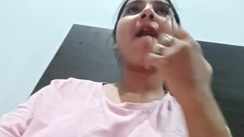 cuddlemuffins online show from 04/15/26, 07:32