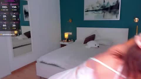 Silvia online show from 11/27/25, 07:43