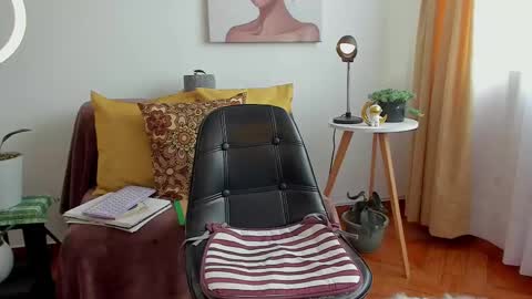 Leonela online show from 03/02/25, 02:54