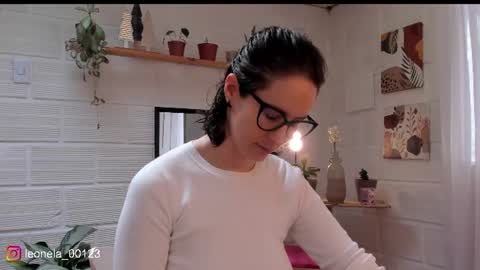 Leonela online show from 07/10/26, 03:25