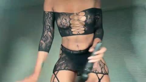 Snapshot of cum2charmxx chatting on 10/05/25, 12:25 cum2charmxx online show from 10/05/25, 12:25