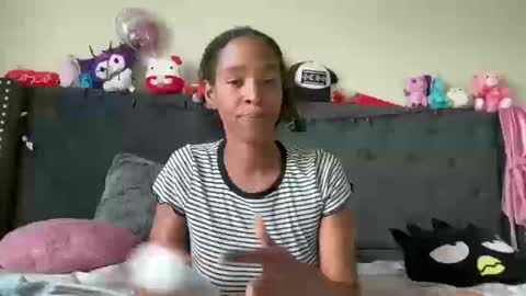 Snapshot of cum2charmxx chatting on 10/14/25, 08:53 cum2charmxx online show from 10/14/25, 08:53