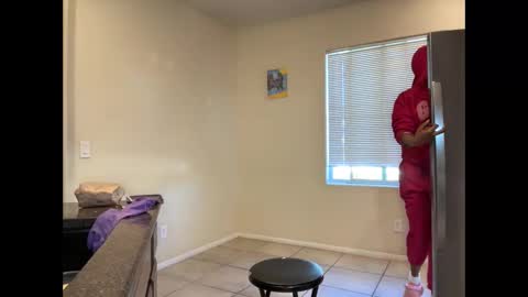 Snapshot of cum2charmxx chatting on 11/07/25, 05:24 cum2charmxx online show from 11/07/25, 05:24