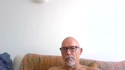Snapshot of cum440055 chatting on 07/15/26, 12:32 cum440055 online show from 07/15/26, 12:32