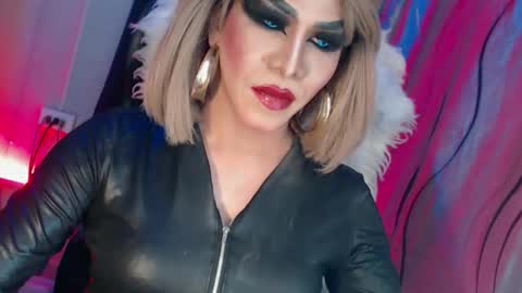CUMMELA SLUTI online show from 05/05/26, 11:18