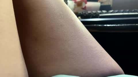 Snapshot of cum_all_over_mmee chatting on 02/25/25, 05:52 im KIM new girl to spoil online show from 02/25/25, 05:52