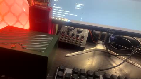 Snapshot of cum_all_over_mmee chatting on 03/05/25, 12:05 im KIM new girl to spoil online show from 03/05/25, 12:05