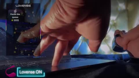 Snapshot of cum_all_over_mmee chatting on 10/12/25, 10:31 im KIM new girl to spoil online show from 10/12/25, 10:31