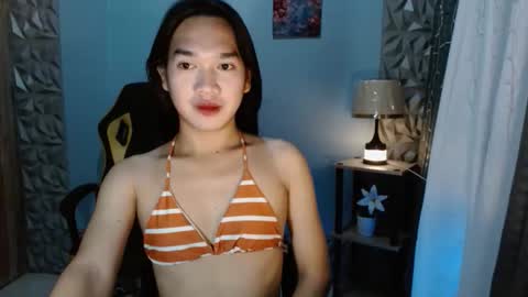 Snapshot of cum_ashly69 chatting on 11/23/25, 11:48 Ashly online show from 11/23/25, 11:48