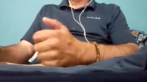 Snapshot of cumbian_chero chatting on 06/20/26, 02:42 cumbian_chero online show from 06/20/26, 02:42