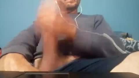 Snapshot of cumbian_chero chatting on 07/18/26, 12:20 cumbian_chero online show from 07/18/26, 12:20