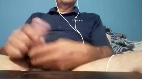 Snapshot of cumbian_chero chatting on 07/23/26, 12:24 cumbian_chero online show from 07/23/26, 12:24