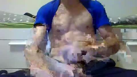 Snapshot of cumbigdick311 chatting on 12/19/25, 04:03 cumbigdick311 online show from 12/19/25, 04:03