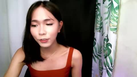 Elle online show from 11/13/25, 03:22