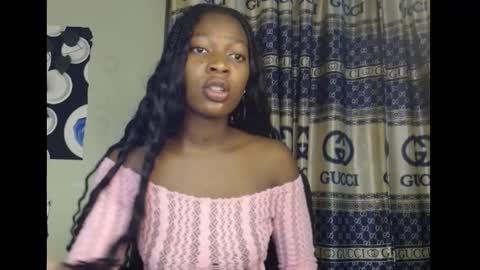 Snapshot of cumebony_petit chatting on 09/17/25, 10:00 cumebony_petit online show from 09/17/25, 10:00