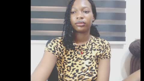 cumebony_petit online show from 05/16/26, 02:16