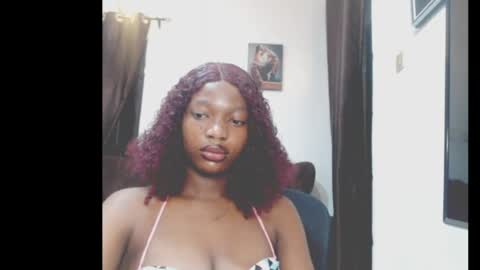 cumebony_petit online show from 06/18/26, 09:14