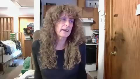 Snapshot of cumfornikki chatting on 12/24/24, 04:30 Nikki online show from 12/24/24, 04:30