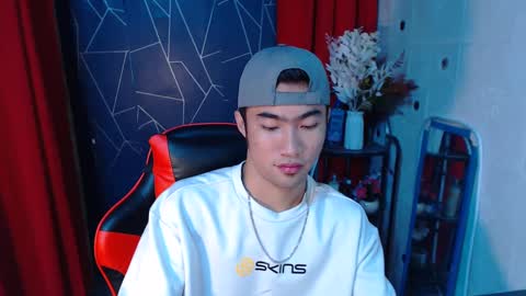 Snapshot of cumhavefun25 chatting on 12/04/24, 03:54 ask me online show from 12/04/24, 03:54