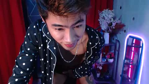 Snapshot of cumhavefun25 chatting on 12/08/24, 05:33 ask me online show from 12/08/24, 05:33