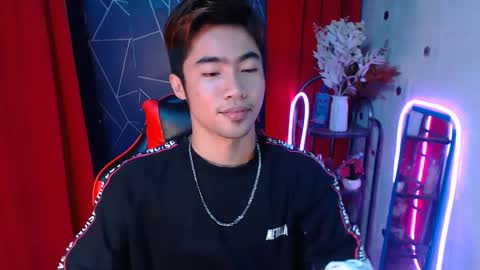 Snapshot of cumhavefun25 chatting on 12/12/24, 06:42 ask me online show from 12/12/24, 06:42