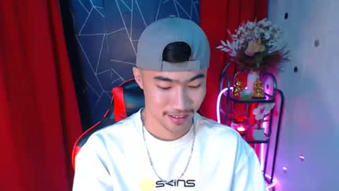 Snapshot of cumhavefun25 chatting on 02/08/25, 04:14 ask me online show from 02/08/25, 04:14