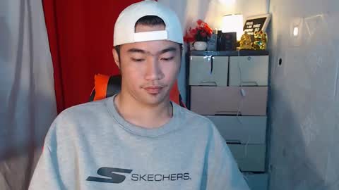 Snapshot of cumhavefun25 chatting on 10/04/25, 02:09 ask me online show from 10/04/25, 02:09