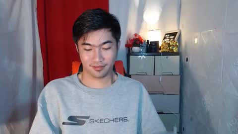 Snapshot of cumhavefun25 chatting on 10/04/25, 10:41 ask me online show from 10/04/25, 10:41