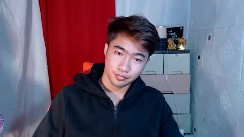 Snapshot of cumhavefun25 chatting on 10/25/25, 03:03 ask me online show from 10/25/25, 03:03