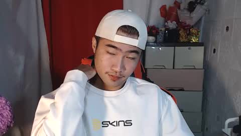 Snapshot of cumhavefun25 chatting on 11/03/25, 09:27 ask me online show from 11/03/25, 09:27