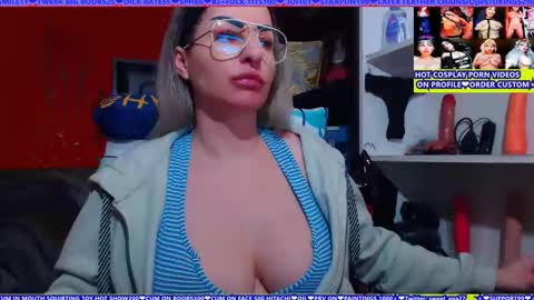 Snapshot of cuminmenowbby chatting on 04/19/26, 06:10 cuminmenowbby online show from 04/19/26, 06:10