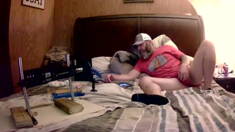Snapshot of cummerforyouu chatting on 12/18/25, 08:20 Mike Smalls online show from 12/18/25, 08:20