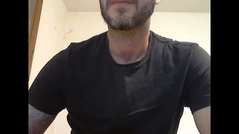 Snapshot of cummincock04 chatting on 01/31/25, 04:06 cummincock04 online show from 01/31/25, 04:06