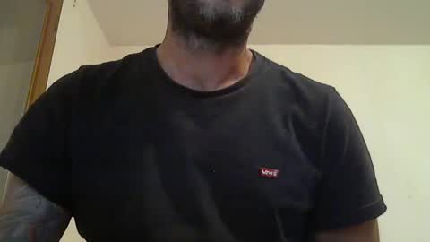 Snapshot of cummincock04 chatting on 10/12/25, 04:44 cummincock04 online show from 10/12/25, 04:44