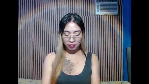 Snapshot of cummloverxx chatting on 12/13/24, 07:15 cummloverxx online show from 12/13/24, 07:15