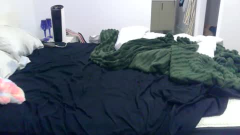 cumtowa online show from 09/10/25, 09:37