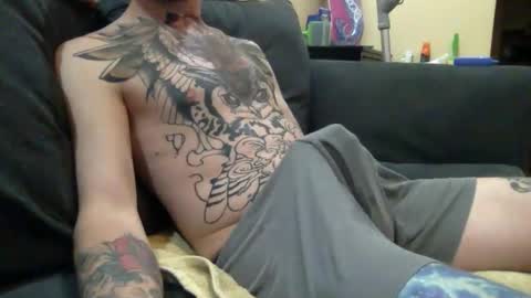 Snapshot of cumonover420 chatting on 06/11/26, 01:38 cumonover420 online show from 06/11/26, 01:38