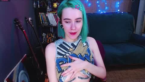 Snapshot of cumpotikeve chatting on 12/02/24, 05:04 CUMpotikEve online show from 12/02/24, 05:04