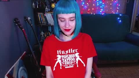 Snapshot of cumpotikeve chatting on 12/13/24, 05:16 CUMpotikEve online show from 12/13/24, 05:16