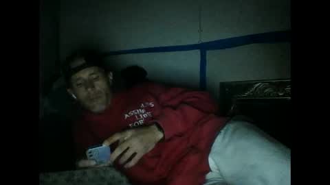Snapshot of cumslutboi27 chatting on 01/20/25, 12:57 cumslutboi27 online show from 01/20/25, 12:57