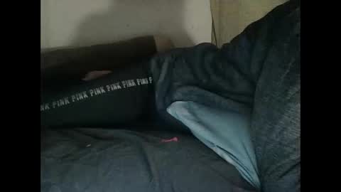 Snapshot of cumslutboi27 chatting on 01/21/25, 03:48 cumslutboi27 online show from 01/21/25, 03:48