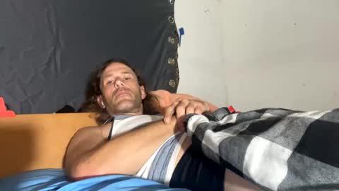 Snapshot of cumslutboi27 chatting on 02/16/25, 05:04 cumslutboi27 online show from 02/16/25, 05:04