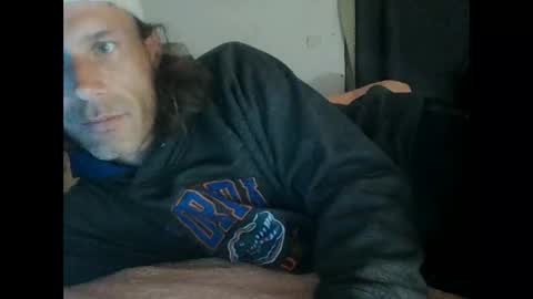 Snapshot of cumslutboi27 chatting on 03/03/25, 03:08 cumslutboi27 online show from 03/03/25, 03:08