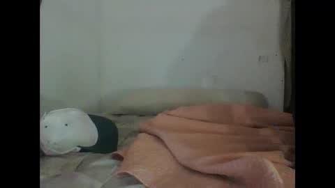 Snapshot of cumslutboi27 chatting on 03/03/25, 06:15 cumslutboi27 online show from 03/03/25, 06:15